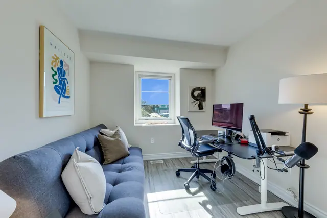 Second bedroom