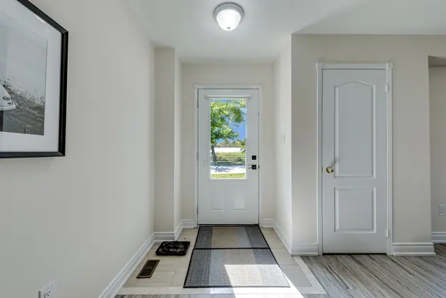 Front entry hall