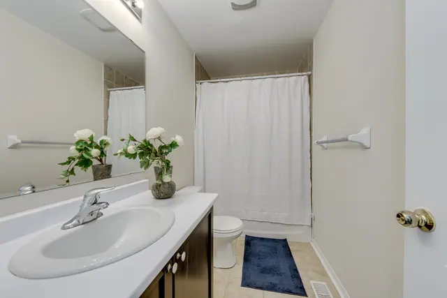 Main bathroom on the third floor